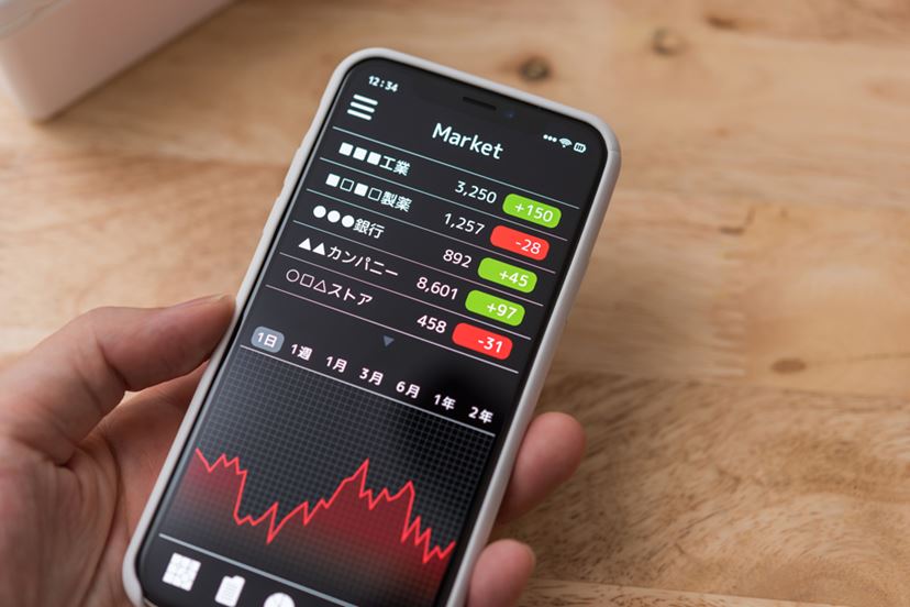 金の小売価格が過去最高を更新 1gあたり1万7160円