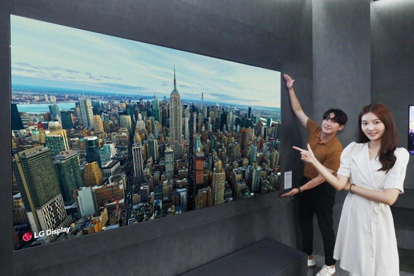 世界初の97V型有機ELテレビ登場 - 価格.comマガジン