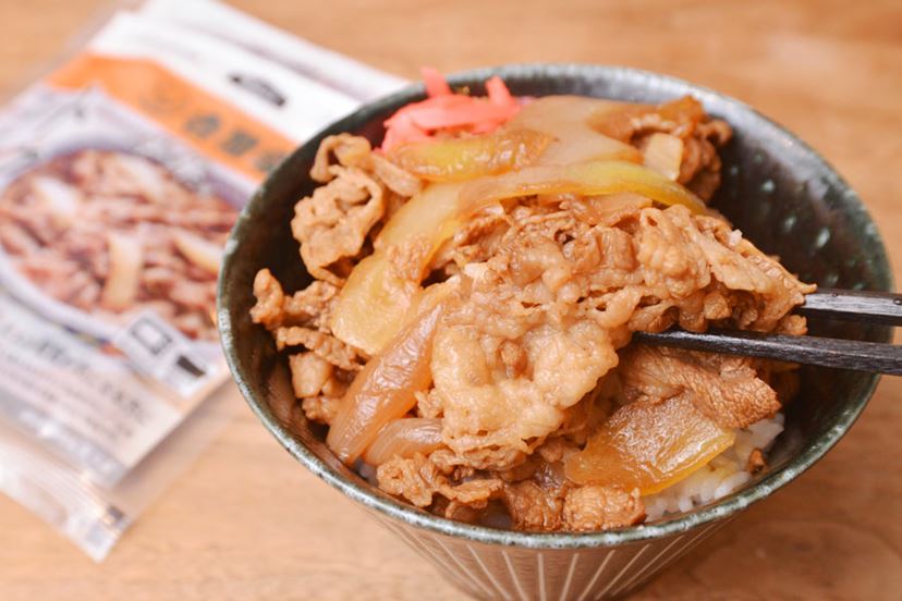 吉野家　赤どんぶり　サラシアどんぶり 吉野家 赤どんぶり サラシアどんぶり 糖質制限中に吉野家で食べ
