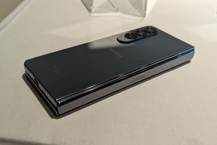 Galaxy Z Fold4＆Flip4」発表。折りたたみスマホってやっぱり面白い
