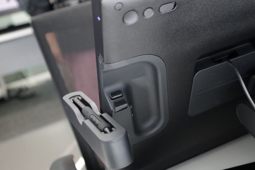 液晶割れ有】ワコム Cintiq Pro 32