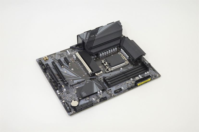 拡張も見据えた高コスパな自作PCを10万円台で構成してみた - 価格.com