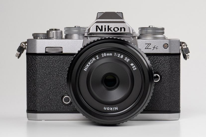 NIKKOR ニコン フィルムカメラ ニコン「Z 30」の写真機としての魅力とは？ Vlog向けをうたう「Z