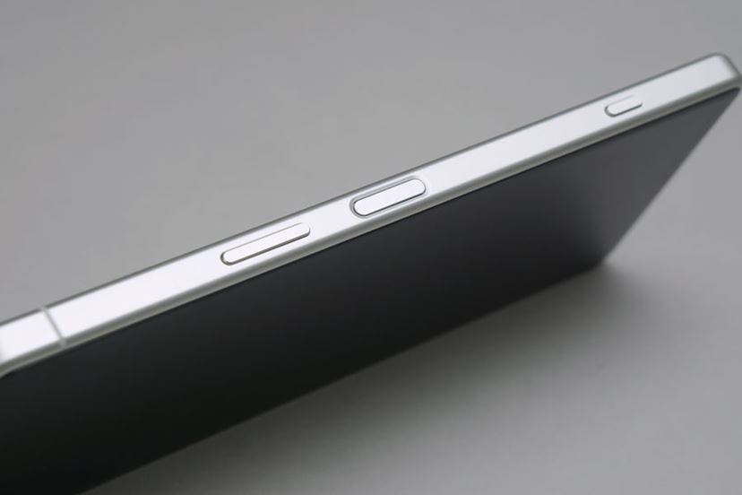 割安の高機能ハイエンド「Xperia 5 IV」の実力をチェック - 価格 割安の高機能ハイエンド「Xperia 5 IV」の実力をチェック - 価格