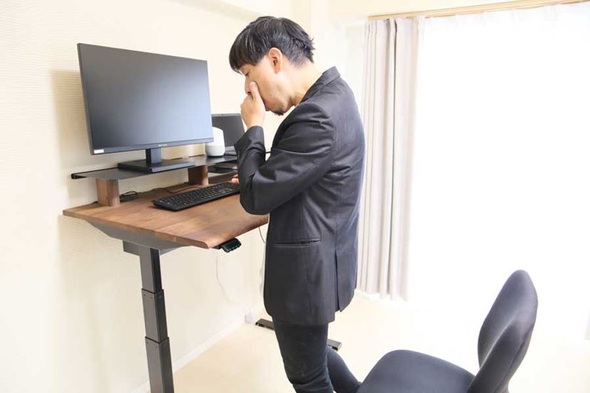 定価20万 オカムラ 昇降デスク 高さ65-125cm 弱かっ 