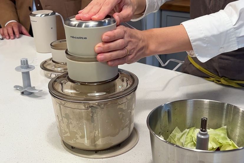 デザインも性能もコスパもいい！ レコルトのフードプロセッサーと