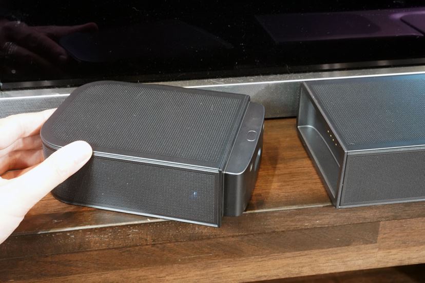 JBL「BAR1000」レビュー。リアが分離して1台でリアル7.1.4chを実現する