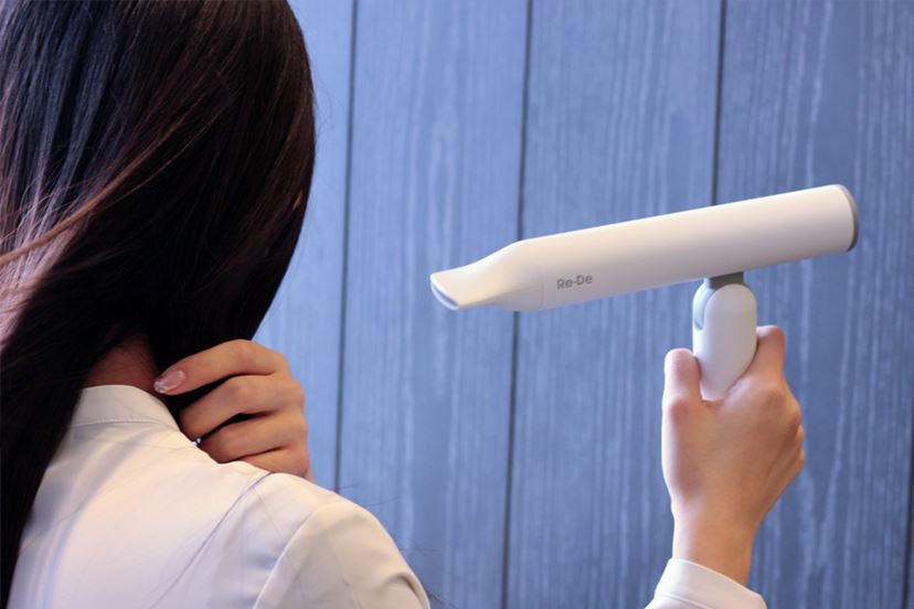 最新iPhoneと重さは同じくらい!? 255gと軽量なのに風量は業界トップ