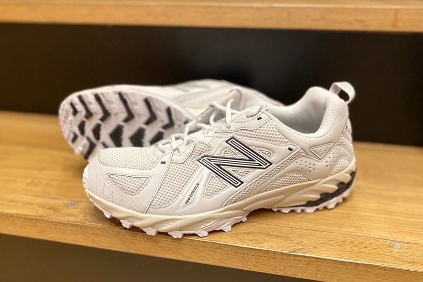 【送料無料】new balance ML610TBA スニーカー 26cm New Balance ML610TBA ホワイトスニーカー 27.5 - メルカリ