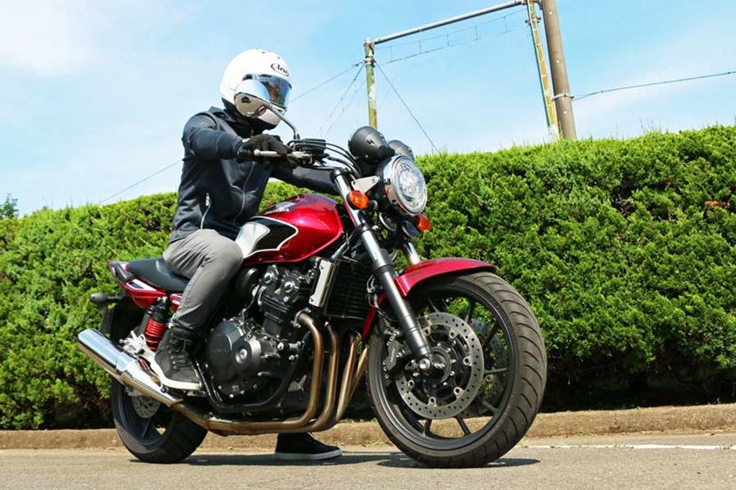 名車の仲間入り間違いなし！ 30年の歴史に幕を降ろしたホンダ「CB400 SUPER FOUR」を惜しむ - 価格.comマガジン