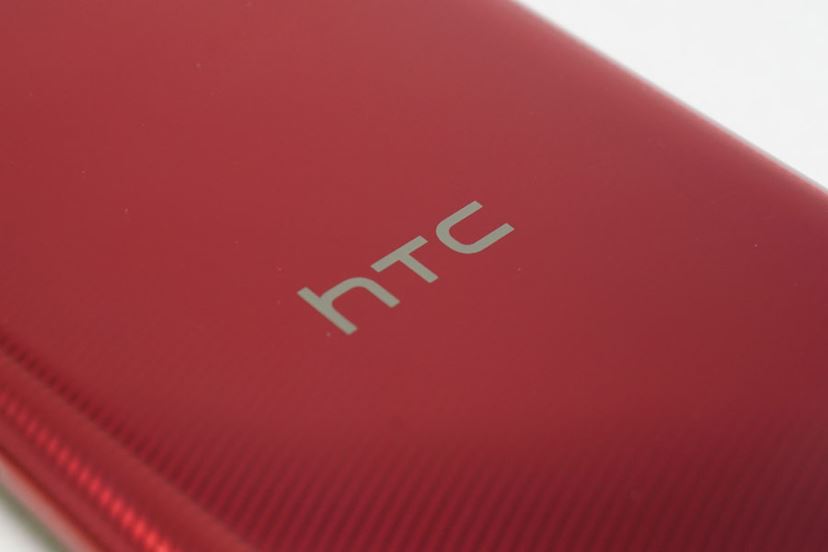 メタバースや360度動画を楽しむのに適したミドルレンジスマホ「HTC