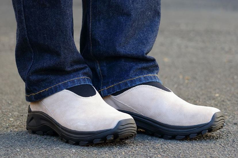 メレルの名作「モック」シリーズから「Y2K」な最旬冬モデルが