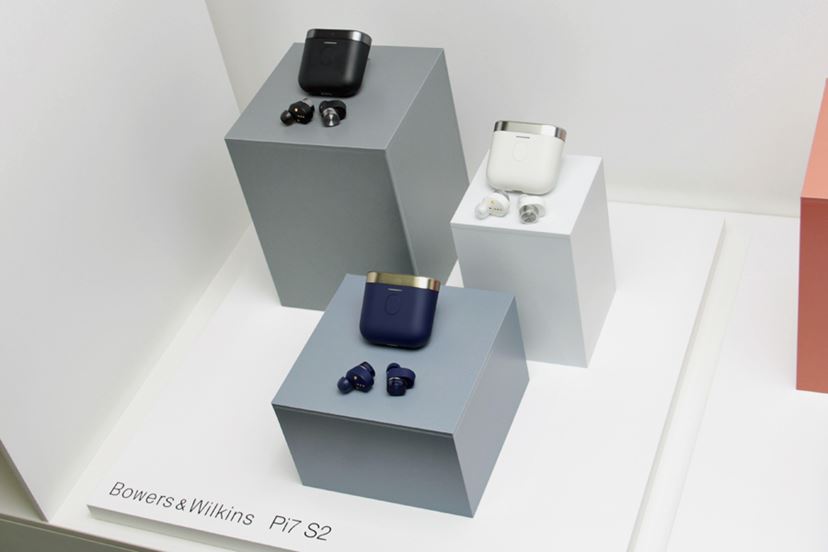 Bowers & Wilkins Pi7 S2 キャンバス・ホワイト Amazon.com: Bowers & Wilkins Pi7 S2 True Wireless Earbuds