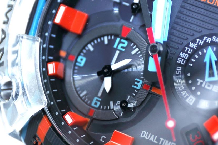 G-SHOCK史に残る“毒”! 30周年「フロッグマン」はヤドクガエルが G-SHOCK史に残る“毒”! 30周年「フロッグマン」はヤドクガエルが
