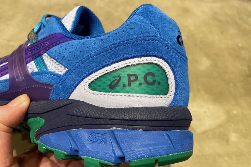 ASICS APC コラボ　青　GELSONOMA A.P.C.とアシックスがタッグを組んだ！ スペシャルな「GEL