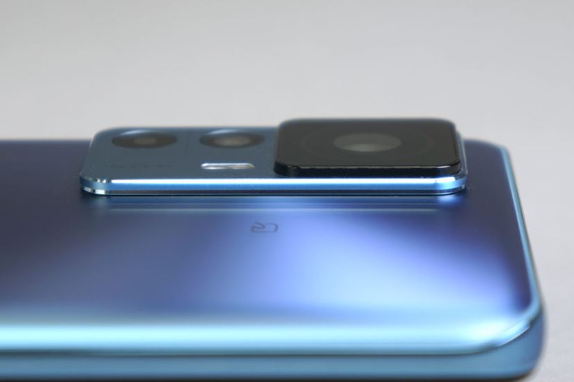 ゲームや動画視聴に強い、お手頃ハイエンドスマホ「Xiaomi 12T Pro