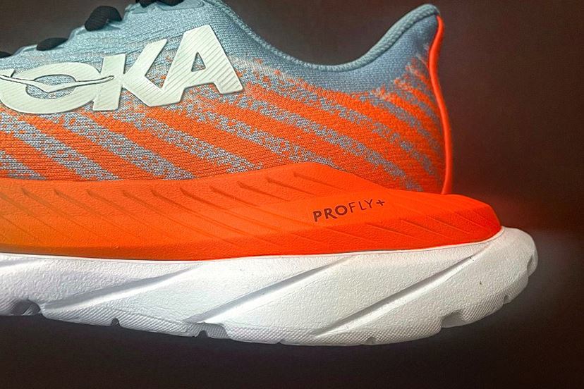 HOKAのスピードモデル「マッハ 5」を試走レビュー！ より速く