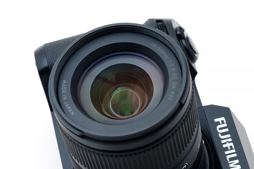 シグマ「18-50mm F2.8 DC DN」の魅力をXシリーズユーザー目線で