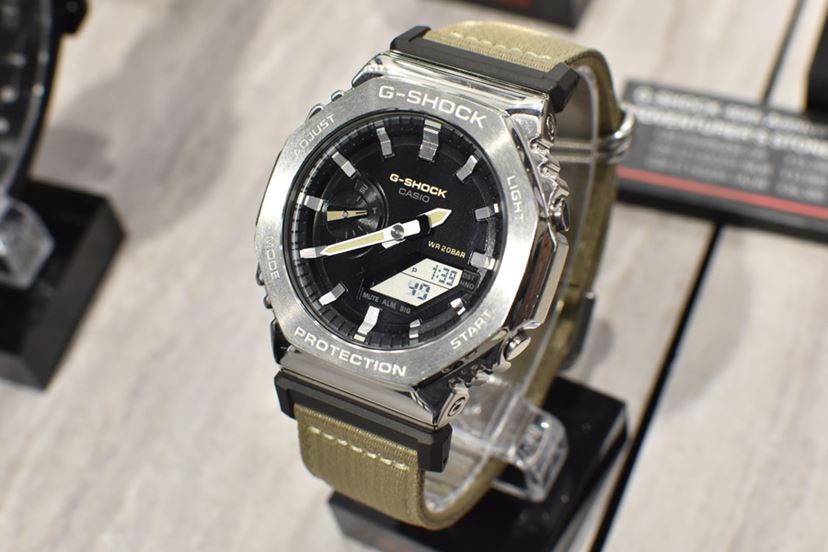 G-SHOCK」新作18本！ 注目はレインボー蒸着できらめく“ゲーミングG