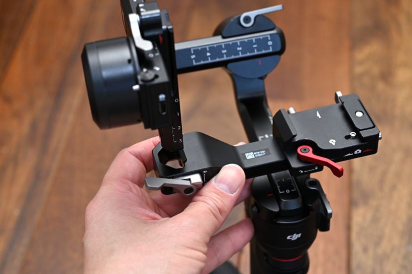 人気の小型・軽量ジンバル「DJI RS 3 Mini」レビュー! ライト 人気の小型・軽量ジンバル「DJI RS 3 Mini」レビュー! ライト