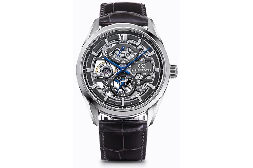 オリエントスターの新フルスケルトンは“エプソン的ガンギ車”で宇宙の