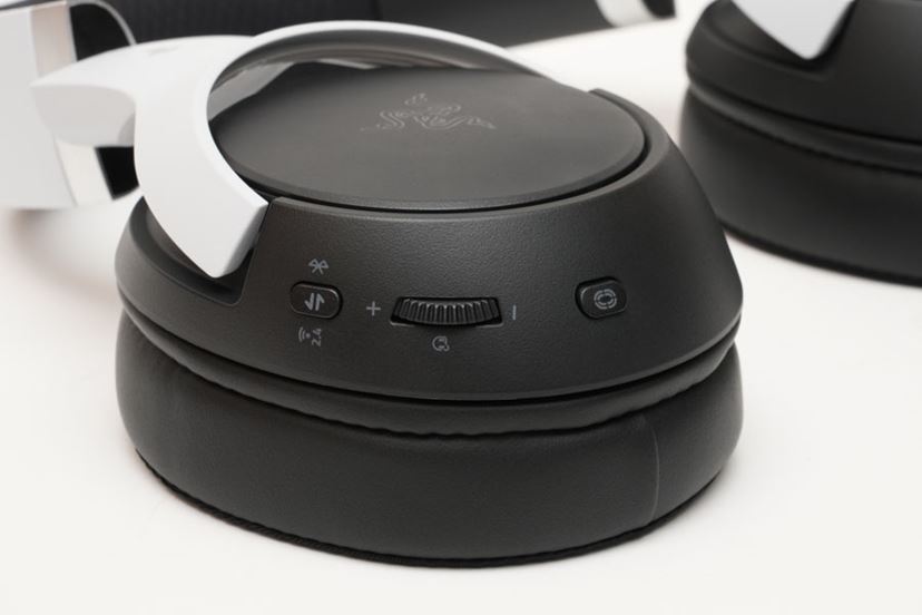 ゲームの振動が脳に伝わる！PS5対応 Kaira Pro Hyperspeed ゲームの振動が脳に伝わる!? PS5対応「Razer Kaira Pro