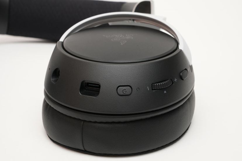 ゲームの振動が脳に伝わる!? PS5対応「Razer Kaira Pro