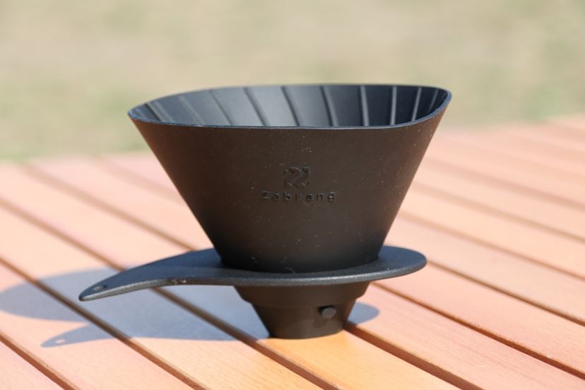 アウトドアで本格コーヒーを淹れるならハリオの「ゼブラン アウトドアで本格コーヒーを淹れるならハリオの「ゼブラン