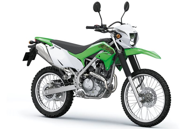 街乗りなら最速か!? カワサキ「KLX230SM」スーパーモトマシンがおもしろい - 価格.comマガジン