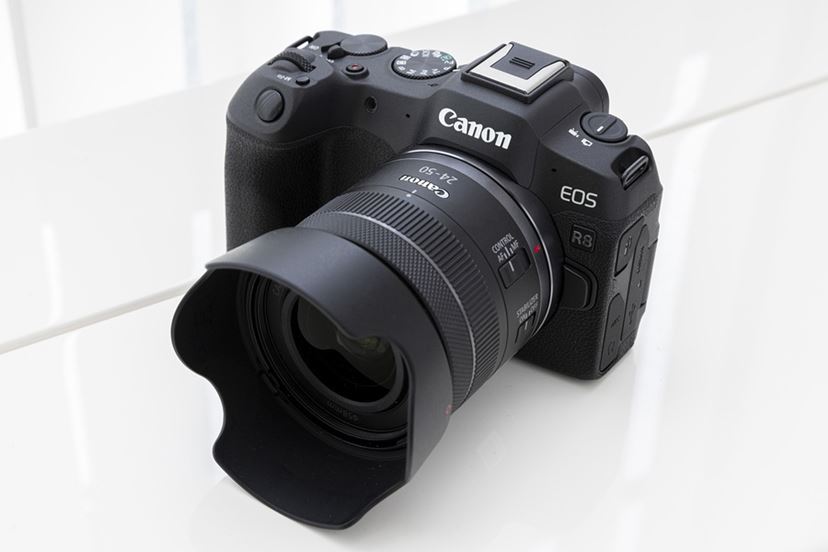 キヤノン「EOS R8」の魅力を徹底解説！ フルサイズなのにこんなに軽くてびっくり - 価格.comマガジン