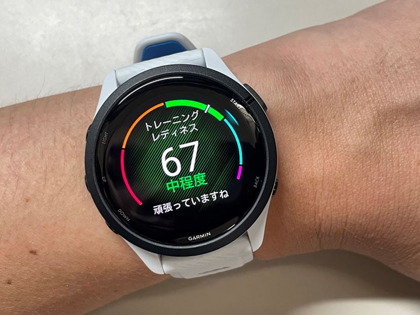 ガーミンの鉄板モデルが有機ELに！ 「Forerunner 265」はランナーに