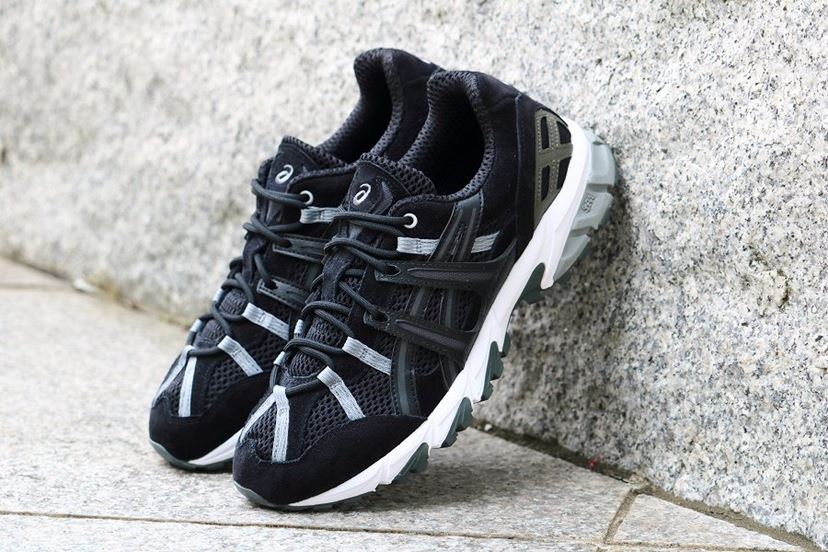 ASICS アシックス DS LIGHT X-FLY 5(レッド×ホワイト