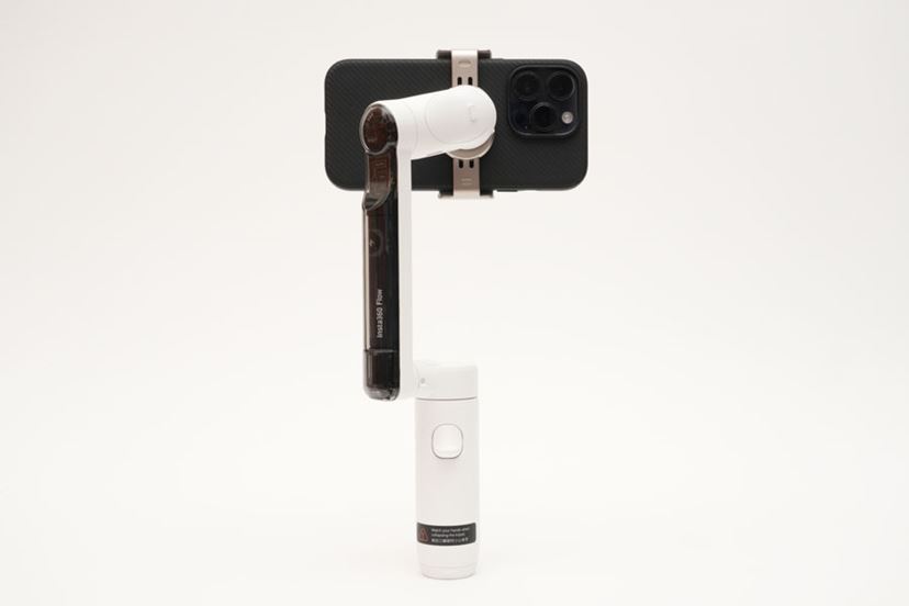 自撮り棒＆三脚を内蔵！ スマホ用ジンバル「Insta360 Flow」は
