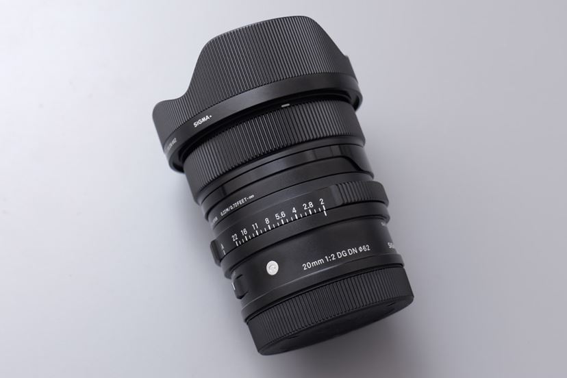 シグマ「20mm F2 DG DN」は“超広角”の楽しさが詰まった高品位レンズ - 価格.comマガジン