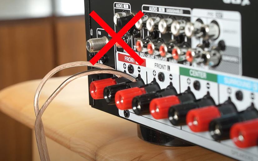 AVアンプとスピーカーシステム、リモコン説明書、ケーブル、1