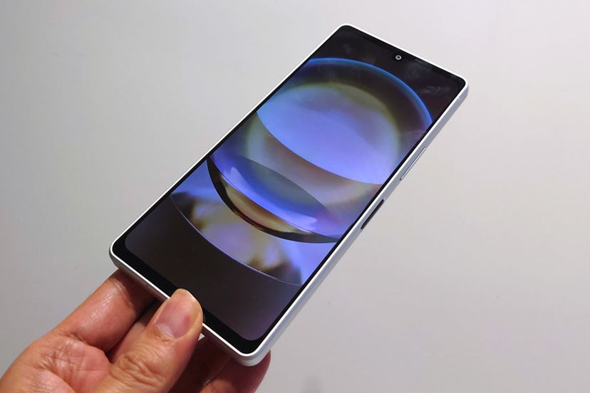 最終価格1TB A2SD付 即使用可AQUOS R8 ブルー シャープ AQUOS R8 SIMフリー [ブルー] 価格比較 - 価格.com