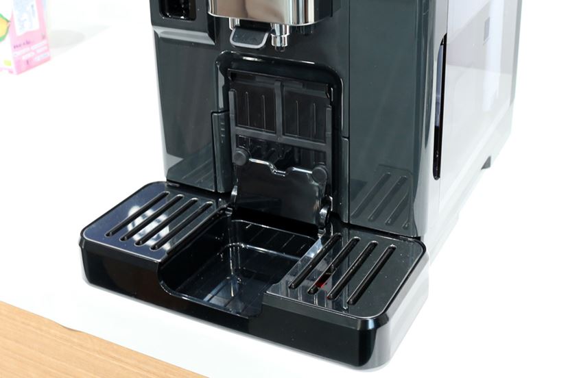 アイスコーヒーやふわふわミルク泡のアイスラテも淹れられる
