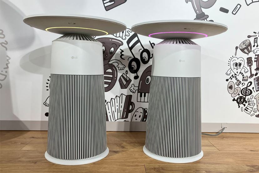 ☆美品　LG　マルチ機能空気清浄機　PuriCare AeroFurniture マルチな機能を備えたテーブル型の空気清浄機！LG