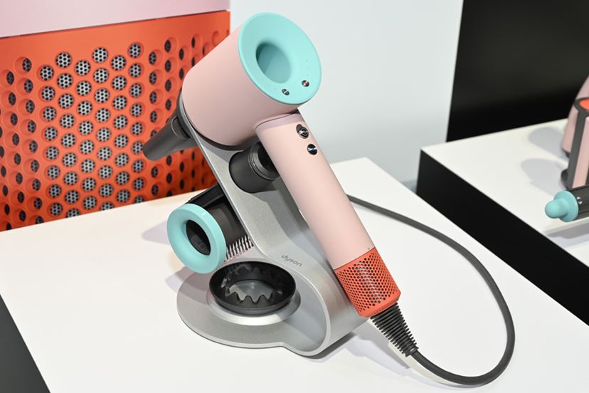 Dyson ヘアドライヤー 繰り上げ セラミックポップ