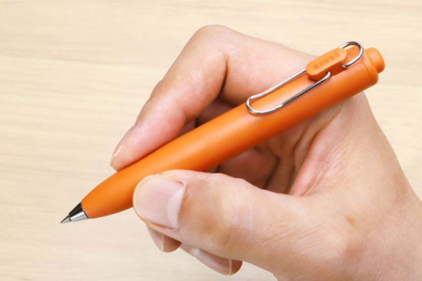 見つけたら即ゲット推奨！ 三菱鉛筆「ユニボール ワン」がぽちゃかわ