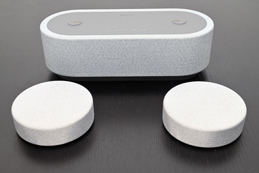 置くだけでパーソナルシアターを構築できるソニーの新機軸 置くだけでパーソナルシアターを構築できるソニーの新機軸