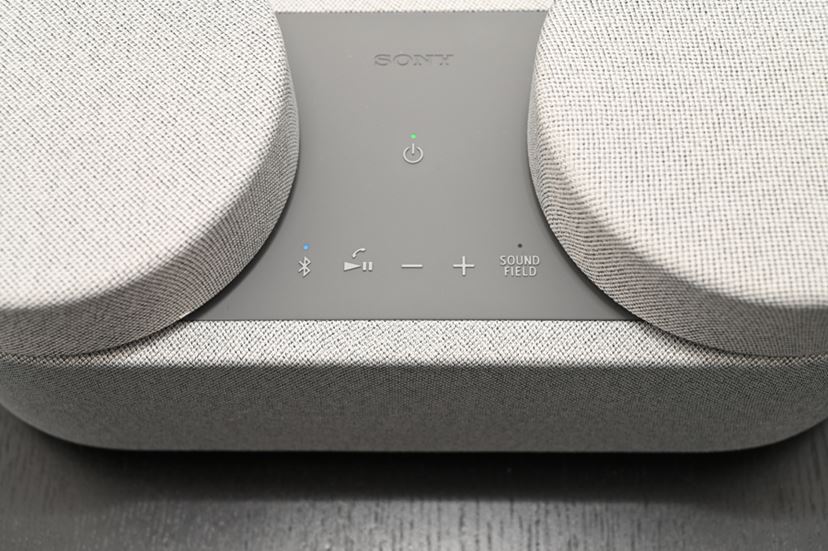 置くだけでパーソナルシアターを構築できるソニーの新機軸