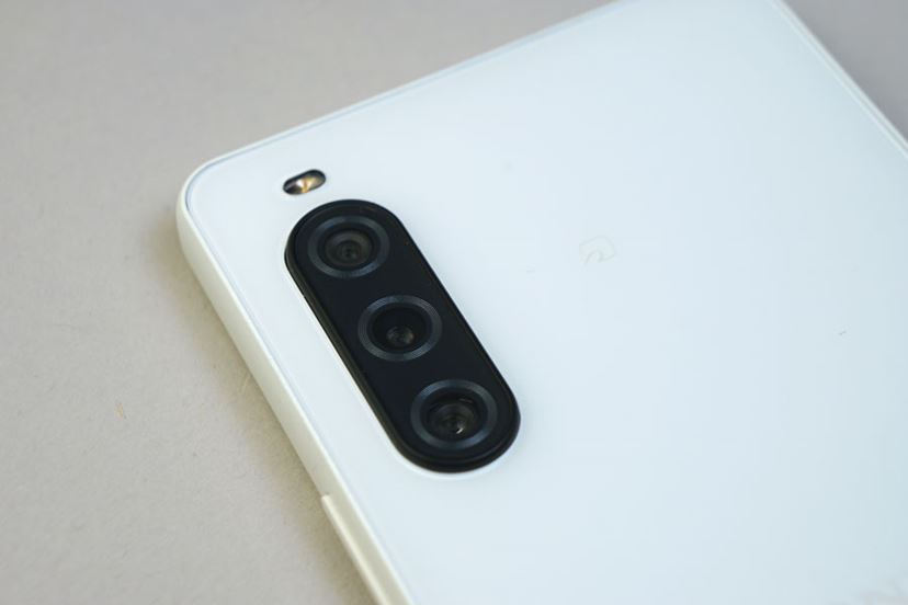 Sony Xperia 10 IV ホワイト トリプルカメラ 【公式通販】