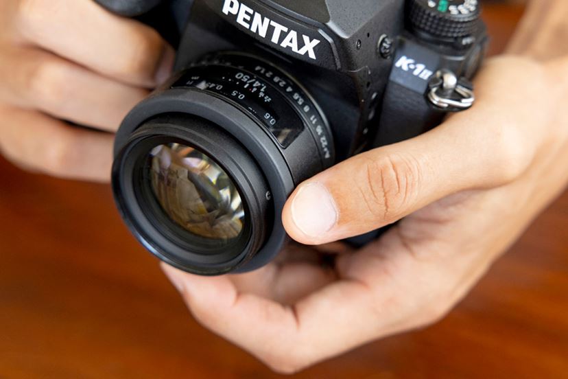 smc PENTAX-FA 50mm F1.4 Classic」で描く“虹色フレア”と夏の思い出 - 価格.comマガジン