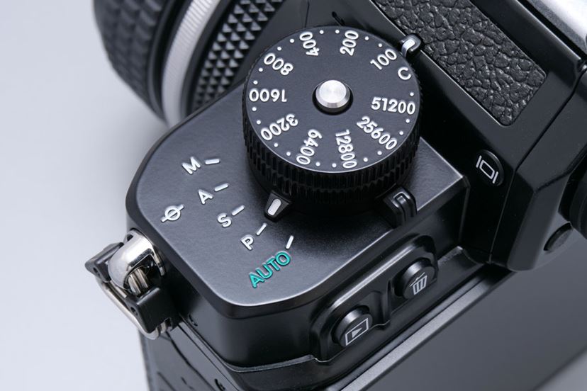 Nikon Z f レンズキット（シャッター回数958回) ニコン Z f 40mm f/2(SE)レンズキット 価格比較 - 価格.com