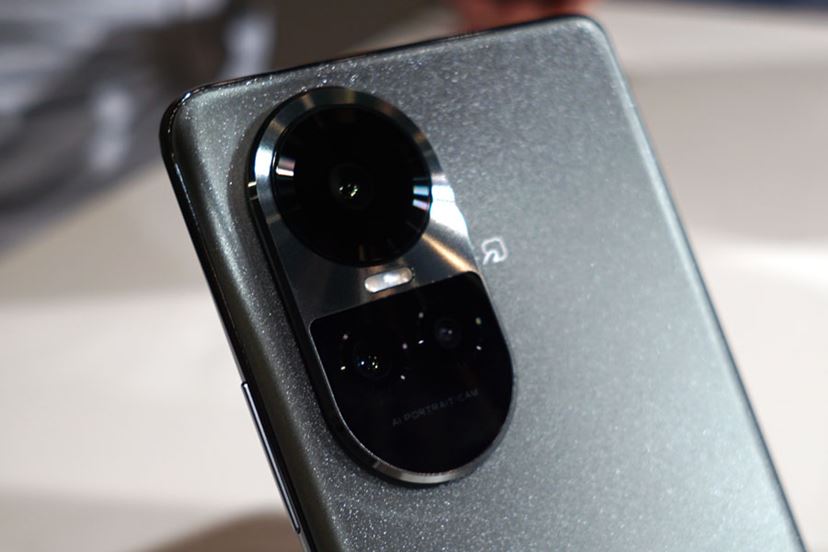 28分の急速充電が魅力のミドルハイスマホ「OPPO Reno10 Pro 5G