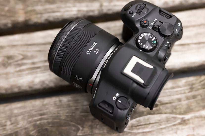 広角レンズ「RF24mm F1.8 MACRO IS STM」1本で金沢の茶屋街を 広角レンズ「RF24mm F1.8 MACRO IS STM」1本で金沢の茶屋街を