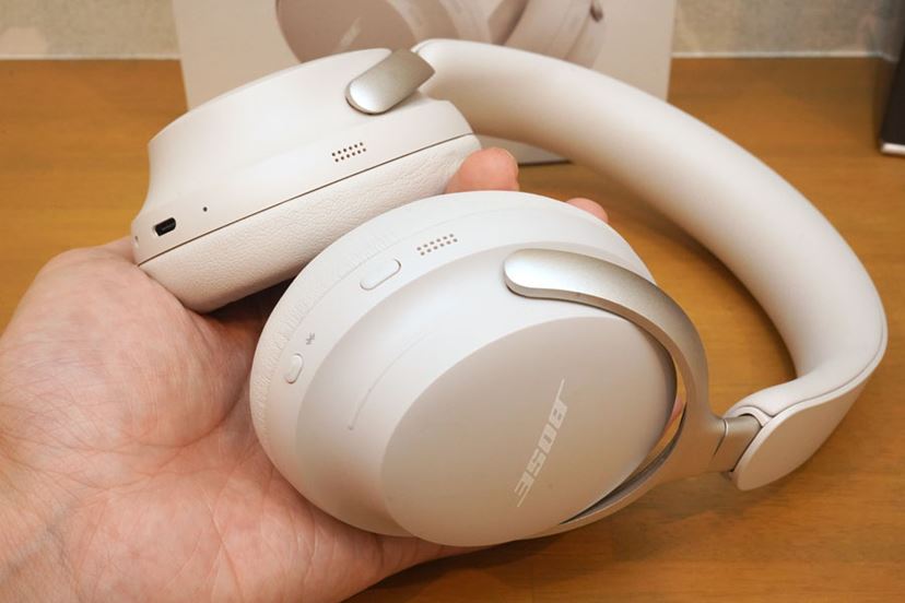⭐︎新品同様⭐︎ BOSE quietcomfort sc ワイヤレスヘッドホン Amazon.co.jp: Bose QuietComfort SC Headphones 完全
