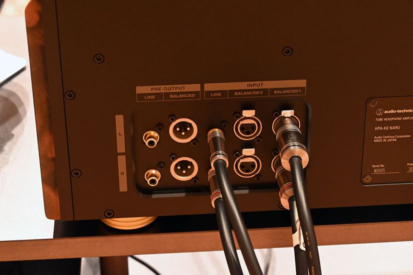 最高峰　定価12万4200円　audio-technica ATH-W5000 ハウジング黒檀材　ハイエンドヘッドフォン オーディオテクニカ ◆新品 オーディオテクニカ audio-technica ワイヤレスノイズキャンセリングヘッドホン  ATH-ANC900BT[最上クラスの静寂&frasl;テレワーク] 1点限