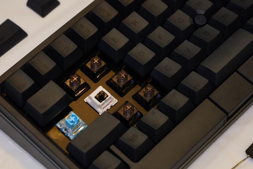 PFUからオールインワンの「HHKB Studio」登場！ メカニカル